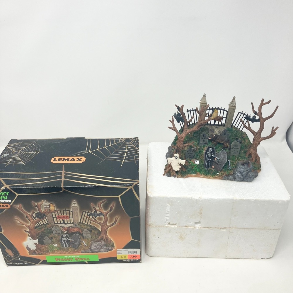 Lemax Spooky Town Spooky Knoll Halloween Village 2003 Accessory Cemetery #33408